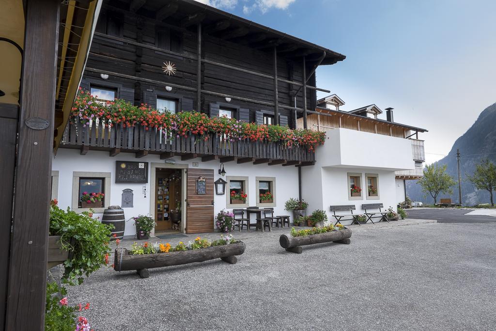 סאוריס Albergo Riglarhaus מראה חיצוני תמונה